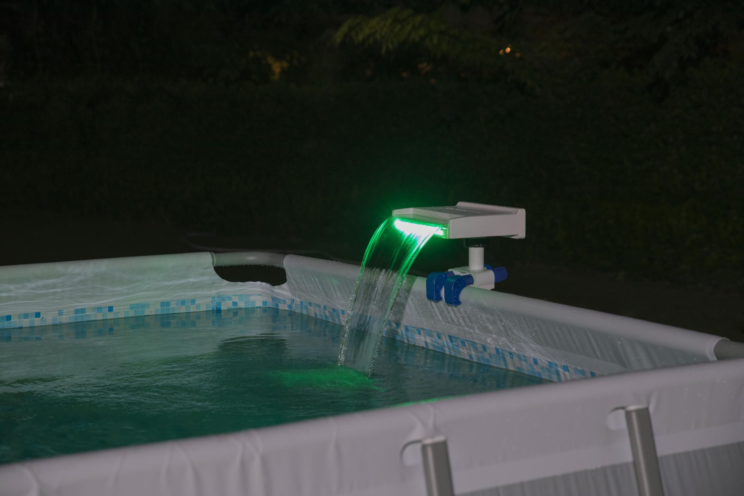 Flowclear™ Pool Wasserfall mit LED-Licht